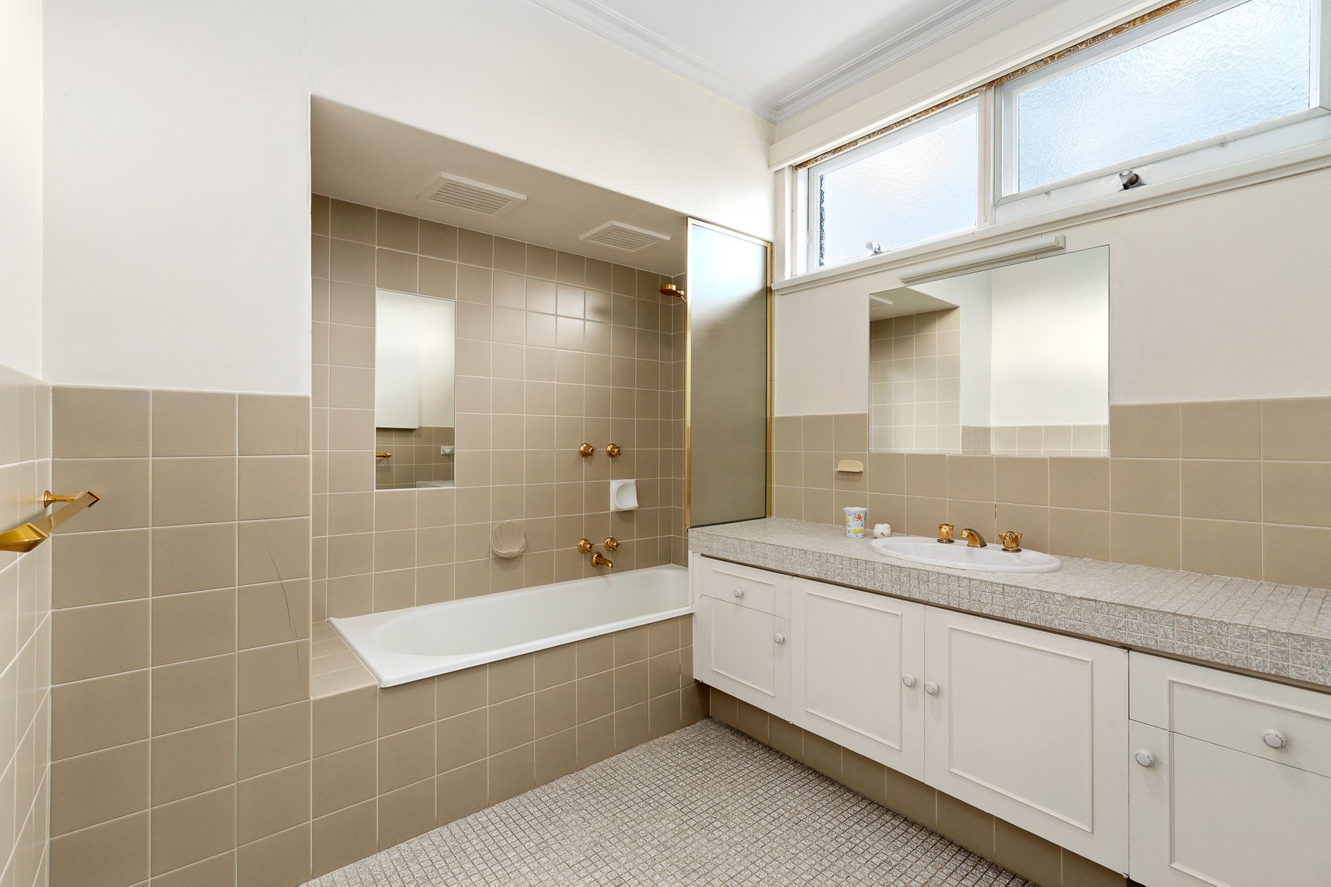 Property Gallery Thumbnail 7