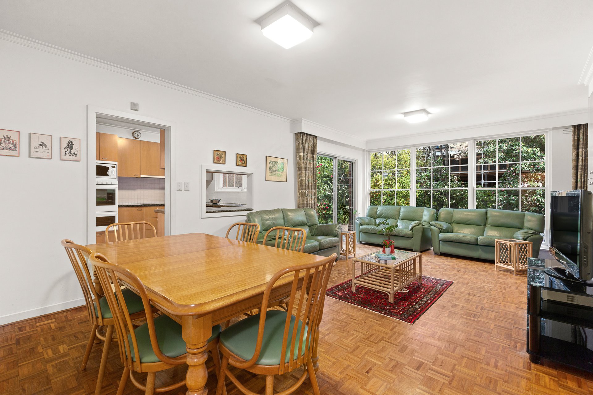 Property Gallery Thumbnail 9