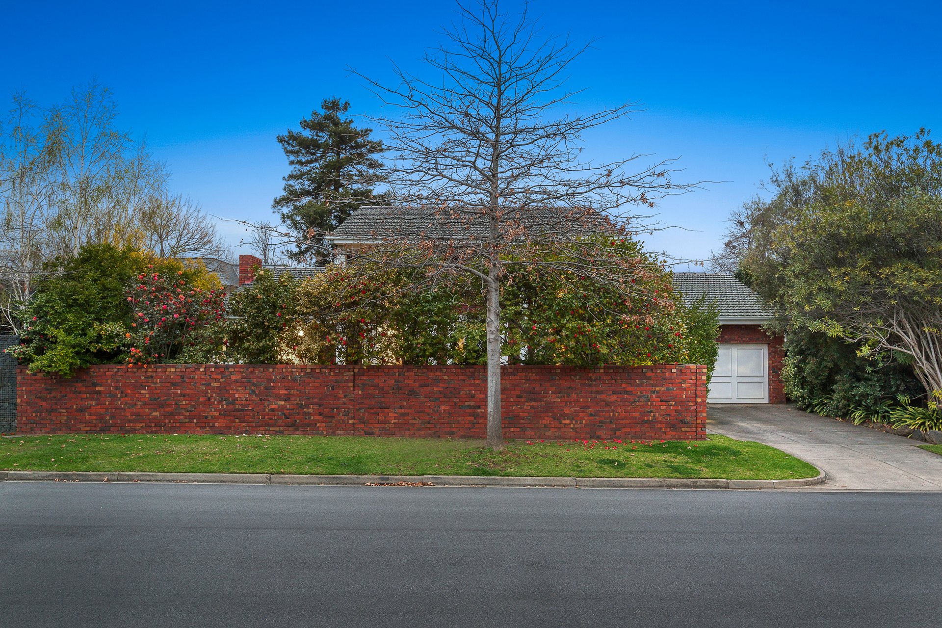 Property Gallery Thumbnail 9