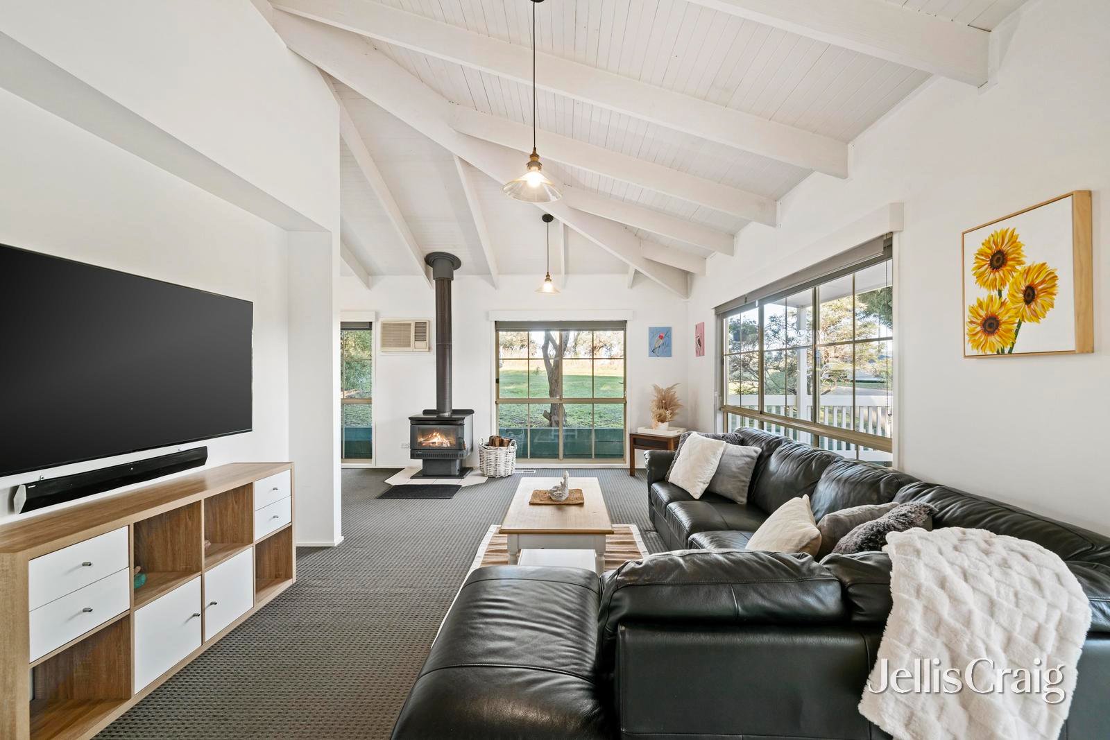 4 Nicholson Lane, Lilydale image 2