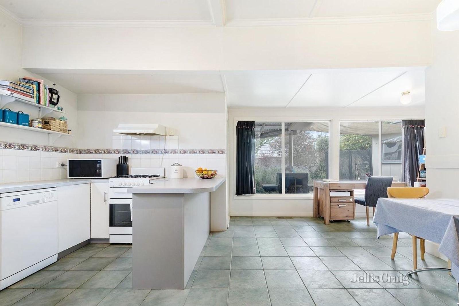 4 Nightingale Street, Newington image 5