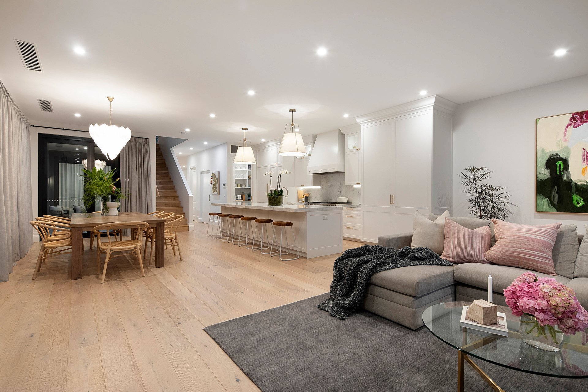 4 Normandy Road, Elwood image 2