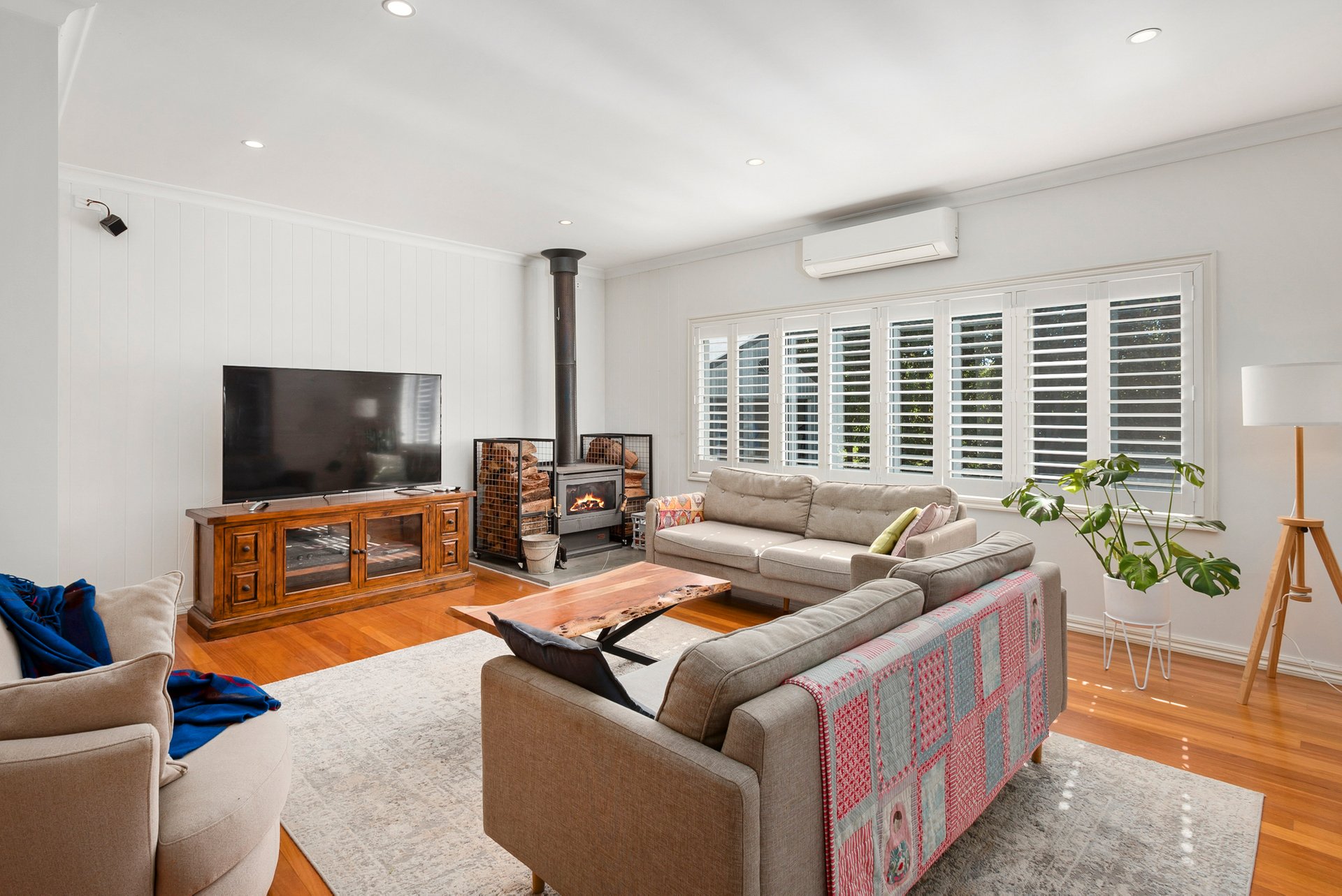 Property Gallery Thumbnail 9