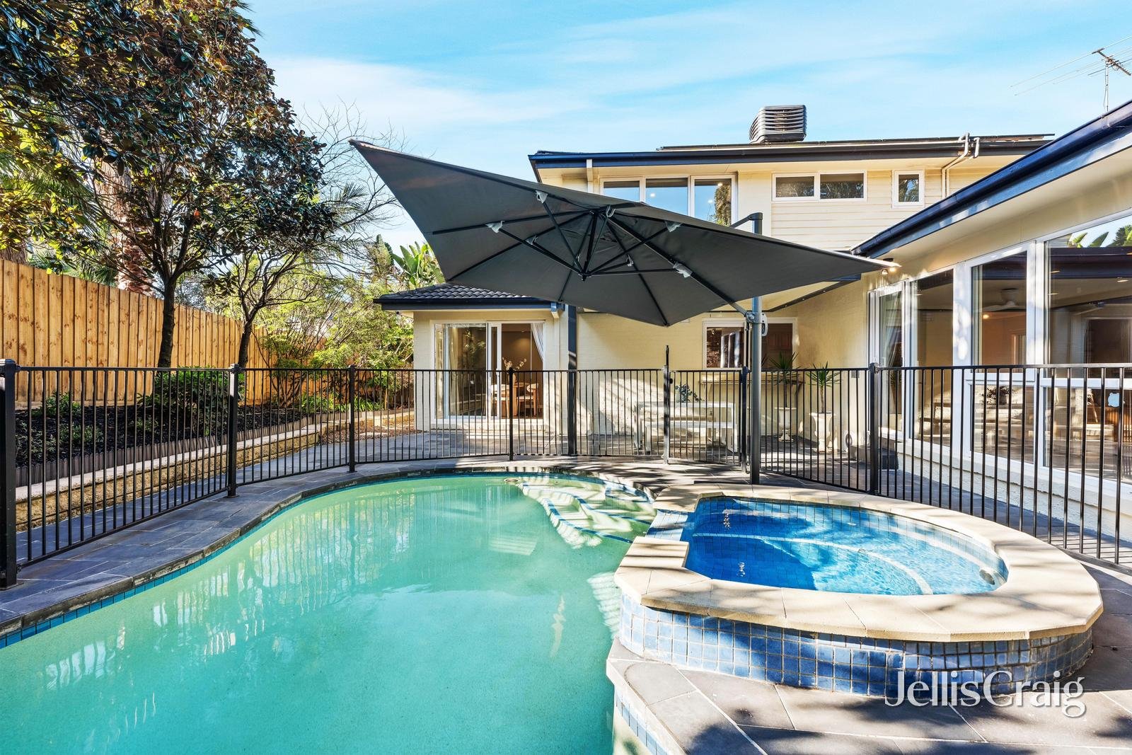 4 Paisley Close, Templestowe image 14