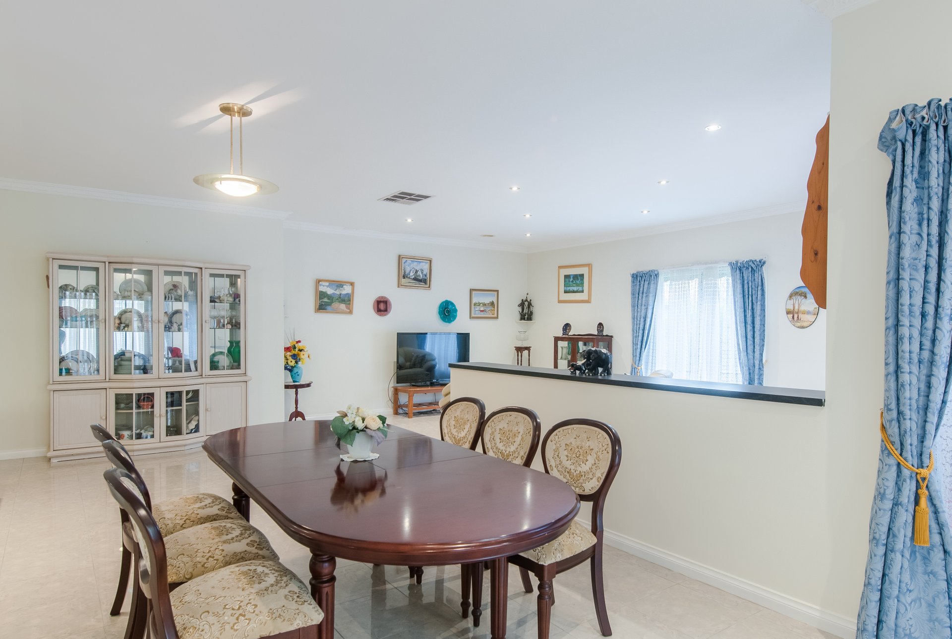 4 Palm Grove Boulevard Aspendale Gardens