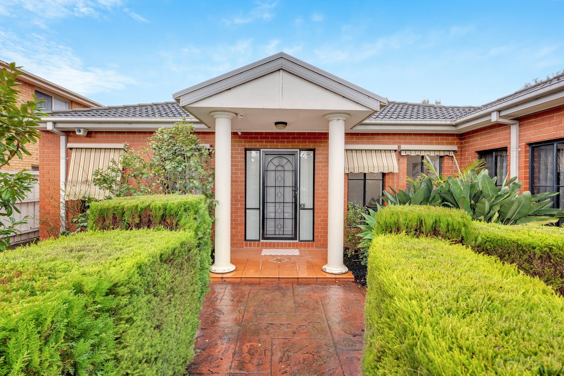 4 Palm Grove Boulevard Aspendale Gardens