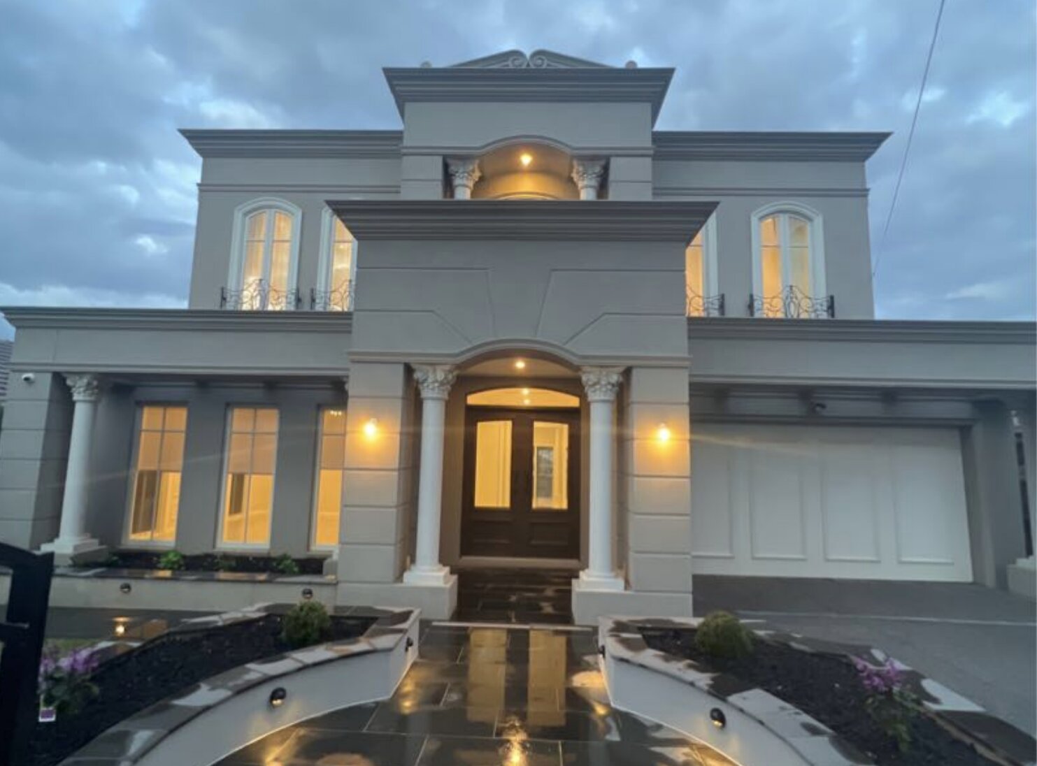 4 Panoramic Grove, Glen&nbsp;Waverley image 1