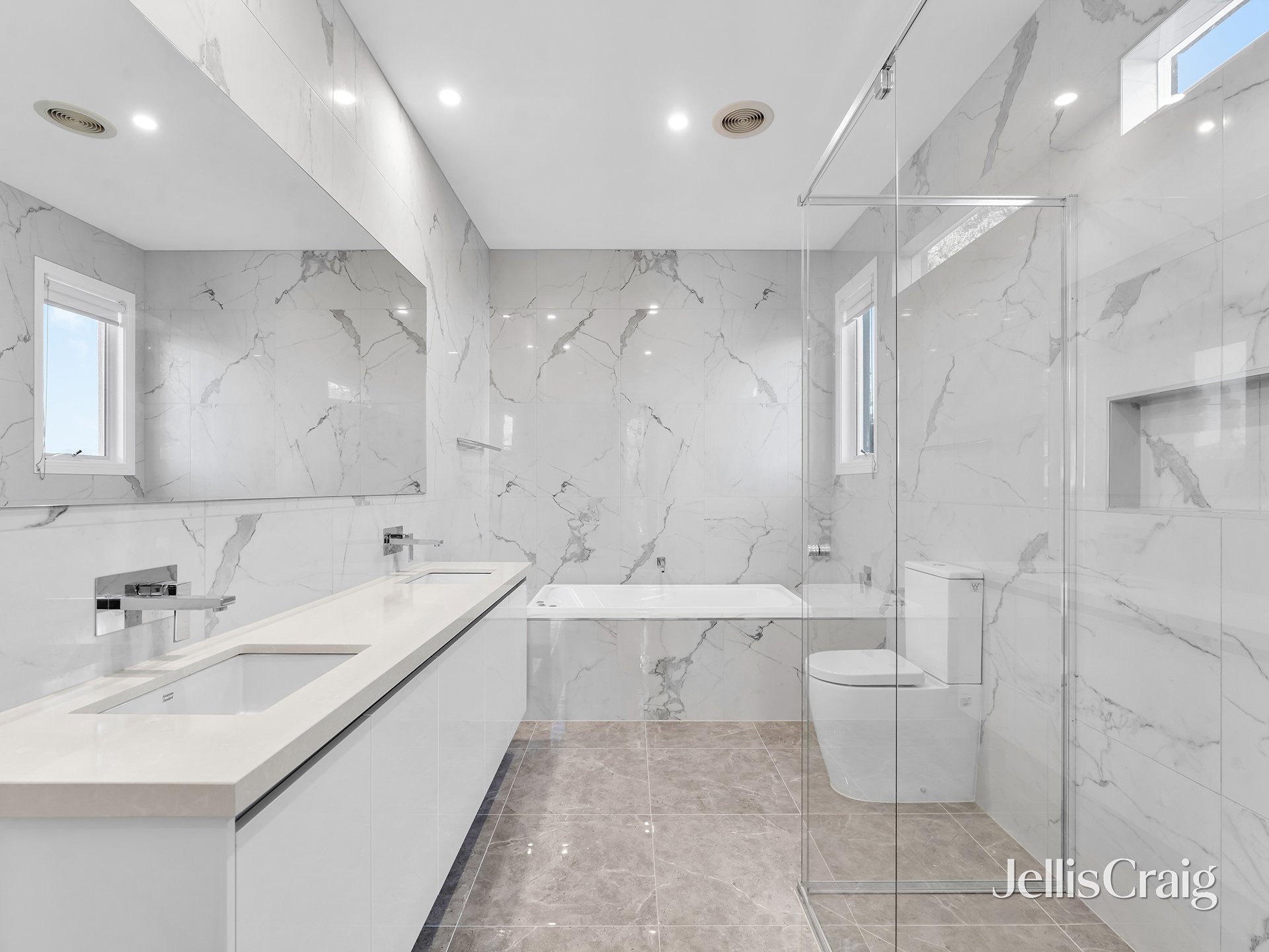 4 Panoramic Grove, Glen&nbsp;Waverley image 10