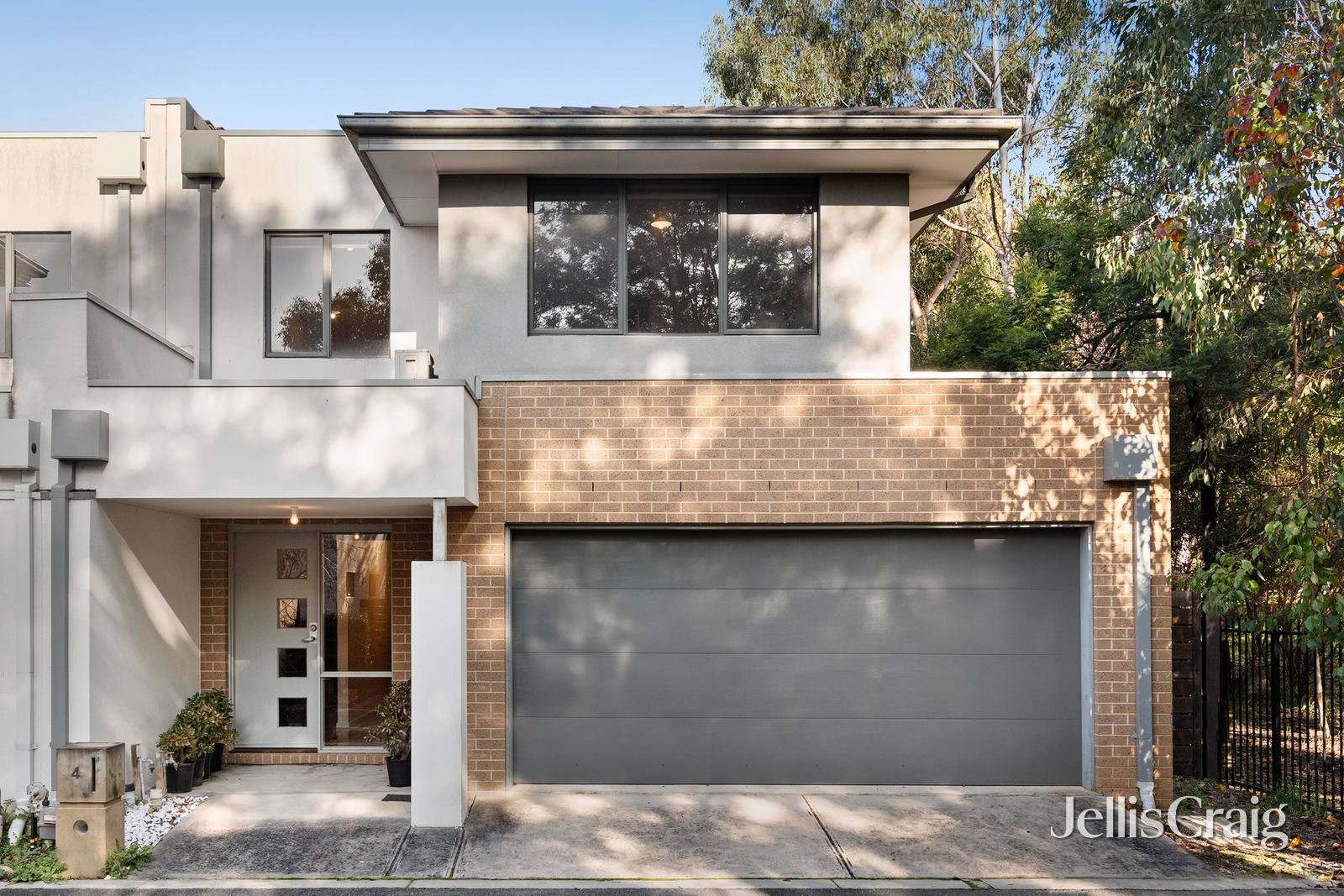 4 Paperbark Court, Croydon image 1