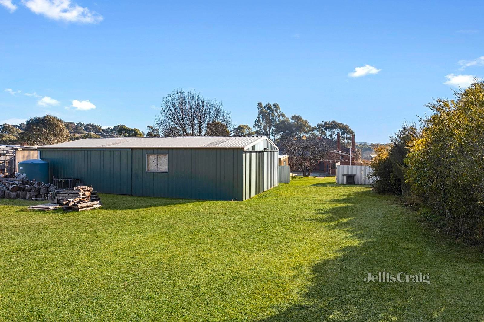 4 Parker Street, Guildford image 15