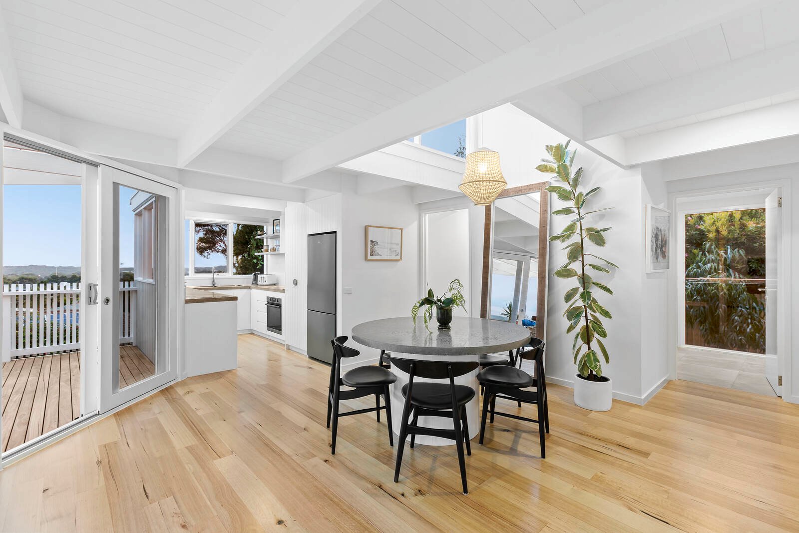 Property Gallery Thumbnail 6
