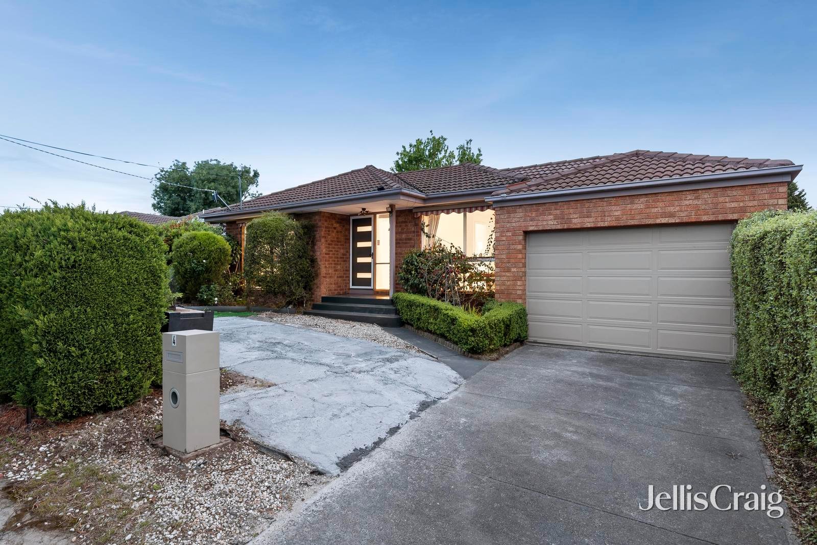 4 Ravenglass Court, Croydon Hills image 1