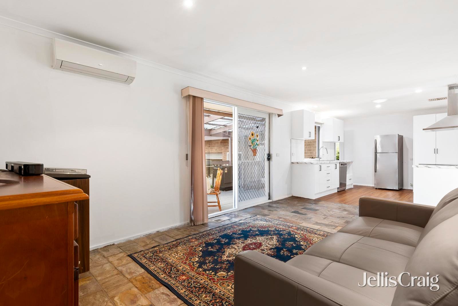 4 Ravenglass Court, Croydon Hills image 3