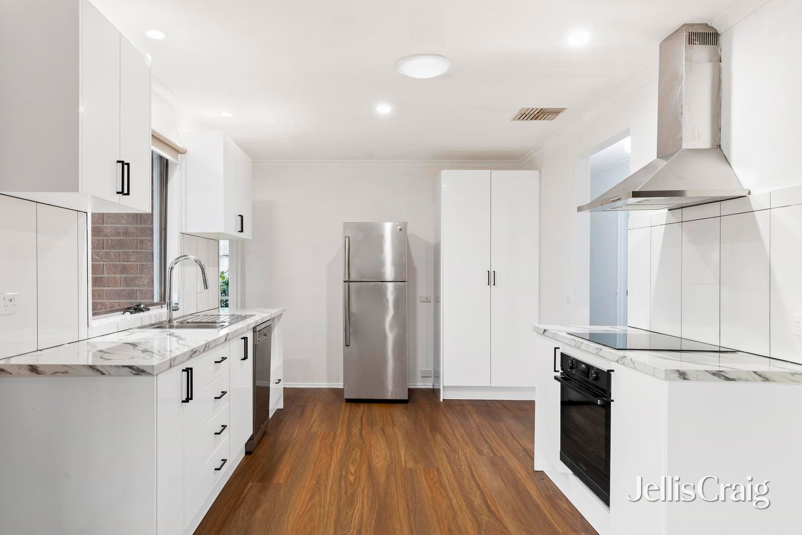 4 Ravenglass Court, Croydon Hills image 5