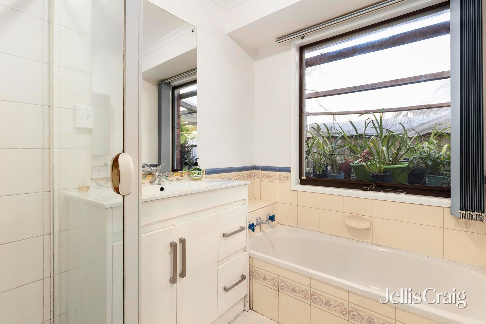 4 Ravenglass Court, Croydon Hills image 9