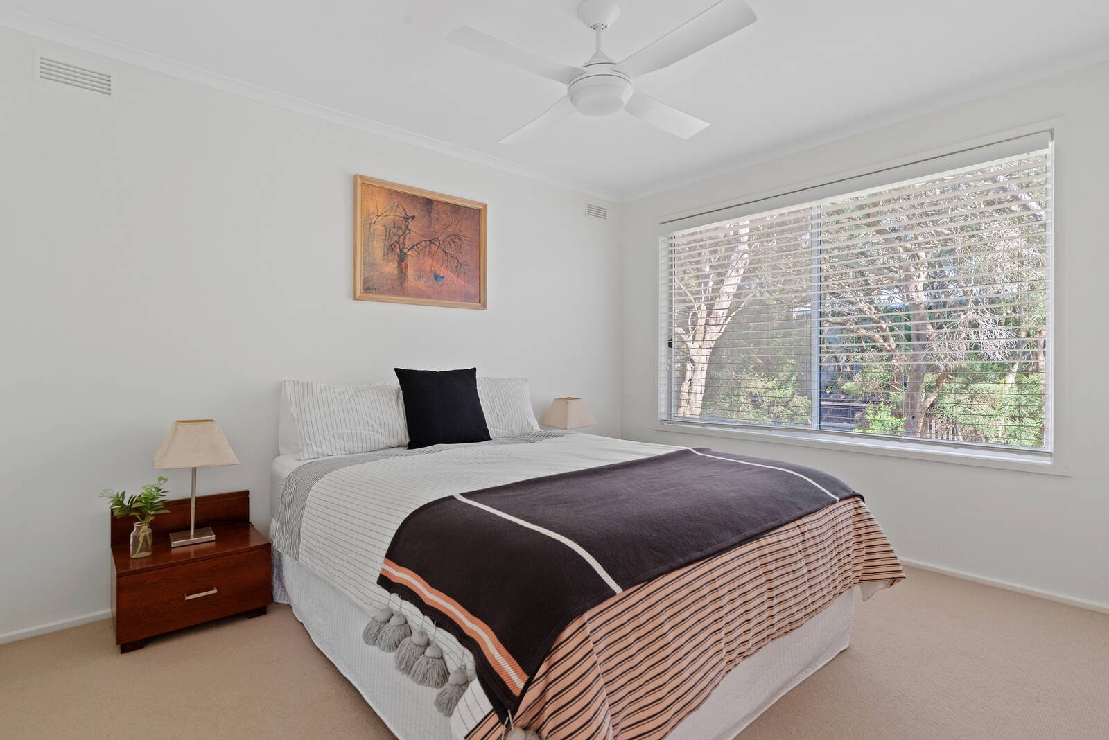 Property Gallery Thumbnail 10