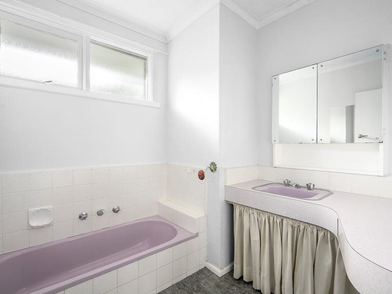 Property Gallery Thumbnail 9