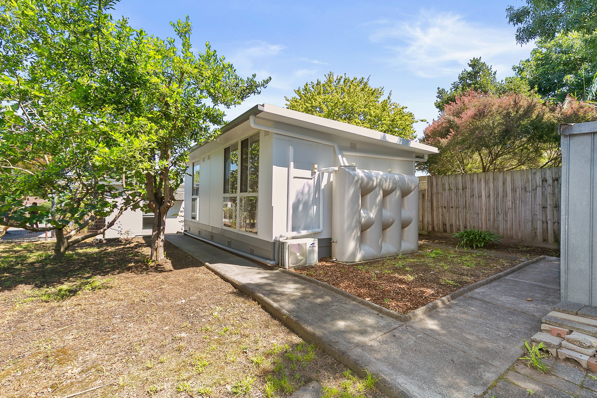 4 Rhubane Court, Blackburn image 9