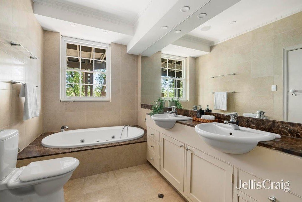 4 Riversdale Court, Hawthorn image 10