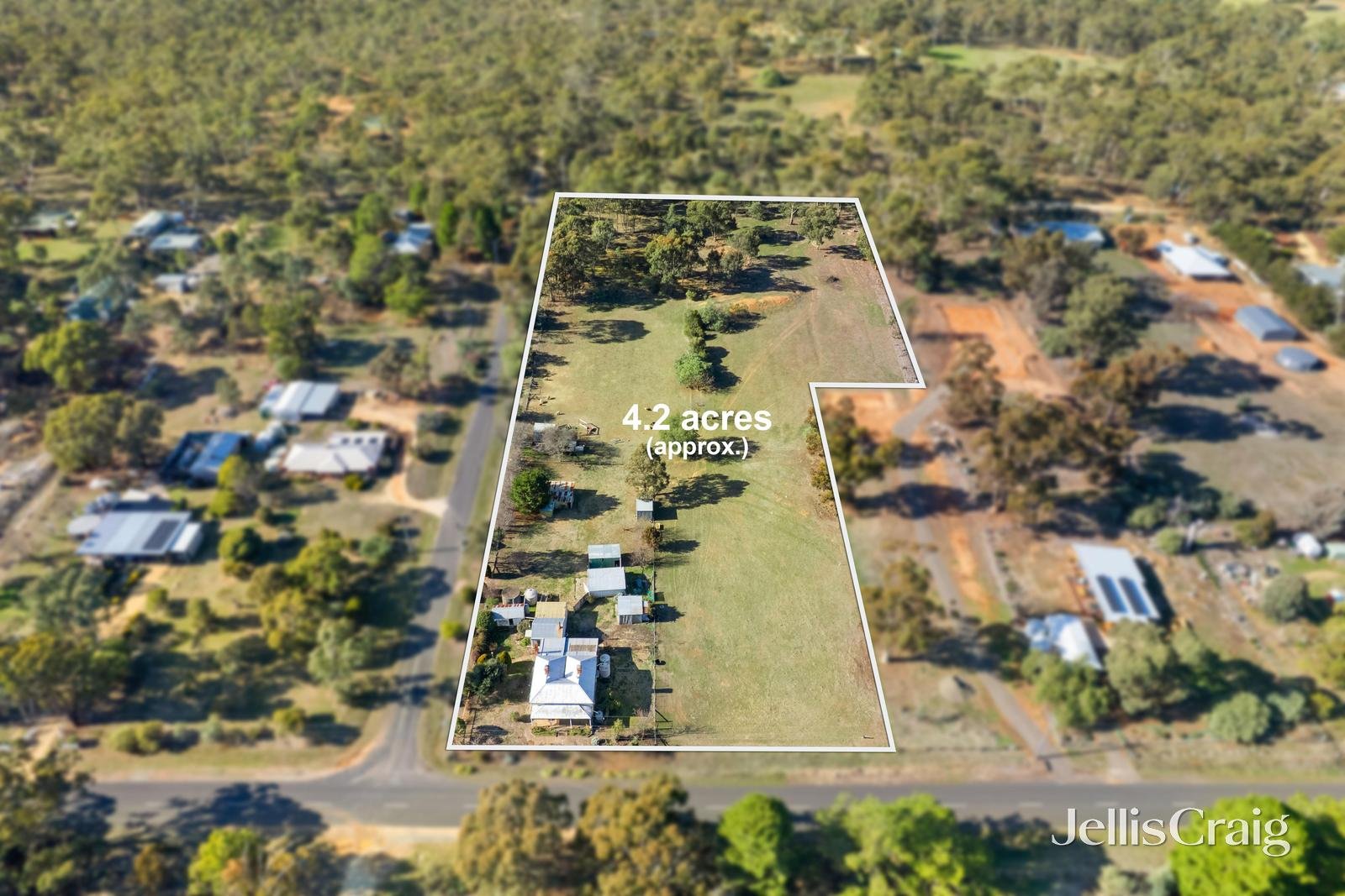 4 Roberts Road, Welshmans&nbsp;Reef image 2