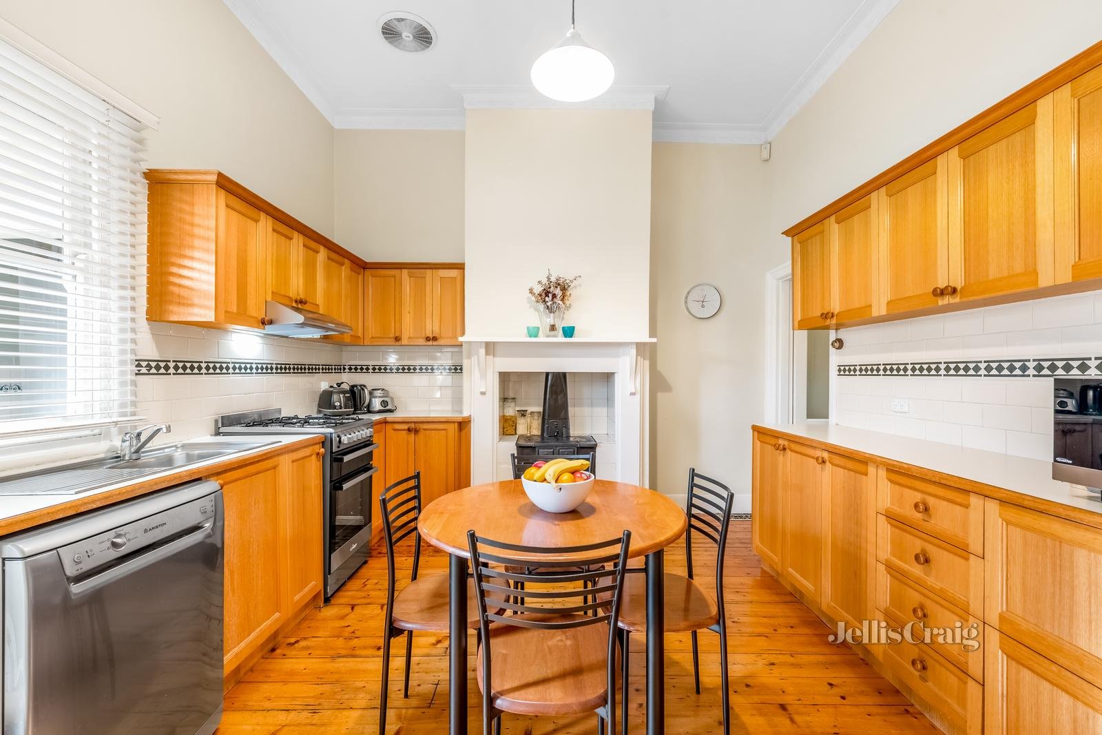 4 Roseberry Street, Ascot Vale image 5