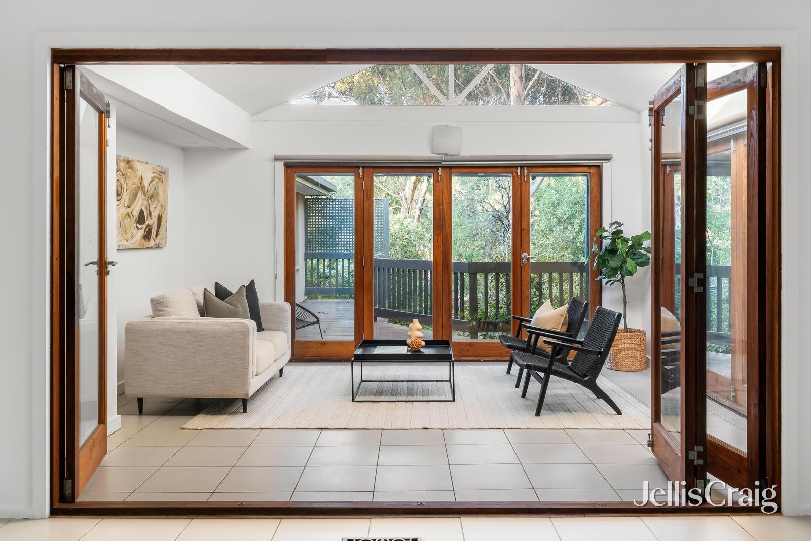 4 Roxby Close, Eltham image 6