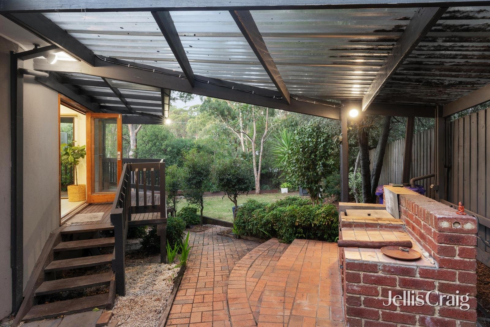 4 Roxby Close, Eltham image 13