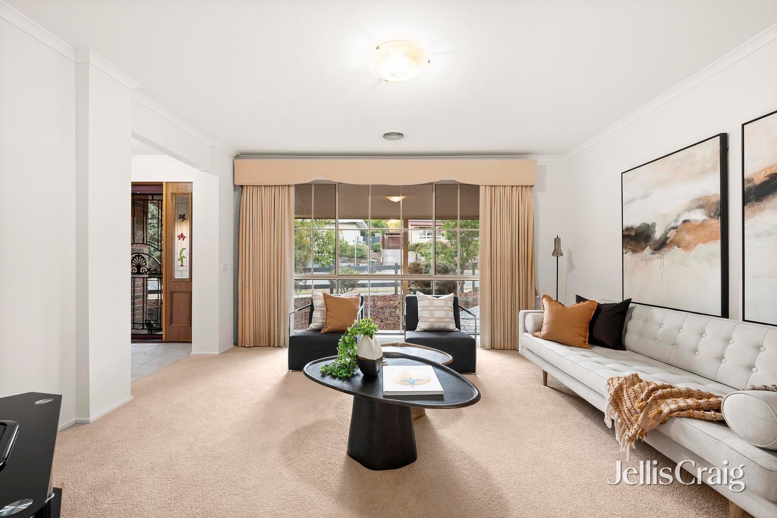 4 Ruskin Avenue, Croydon image 2