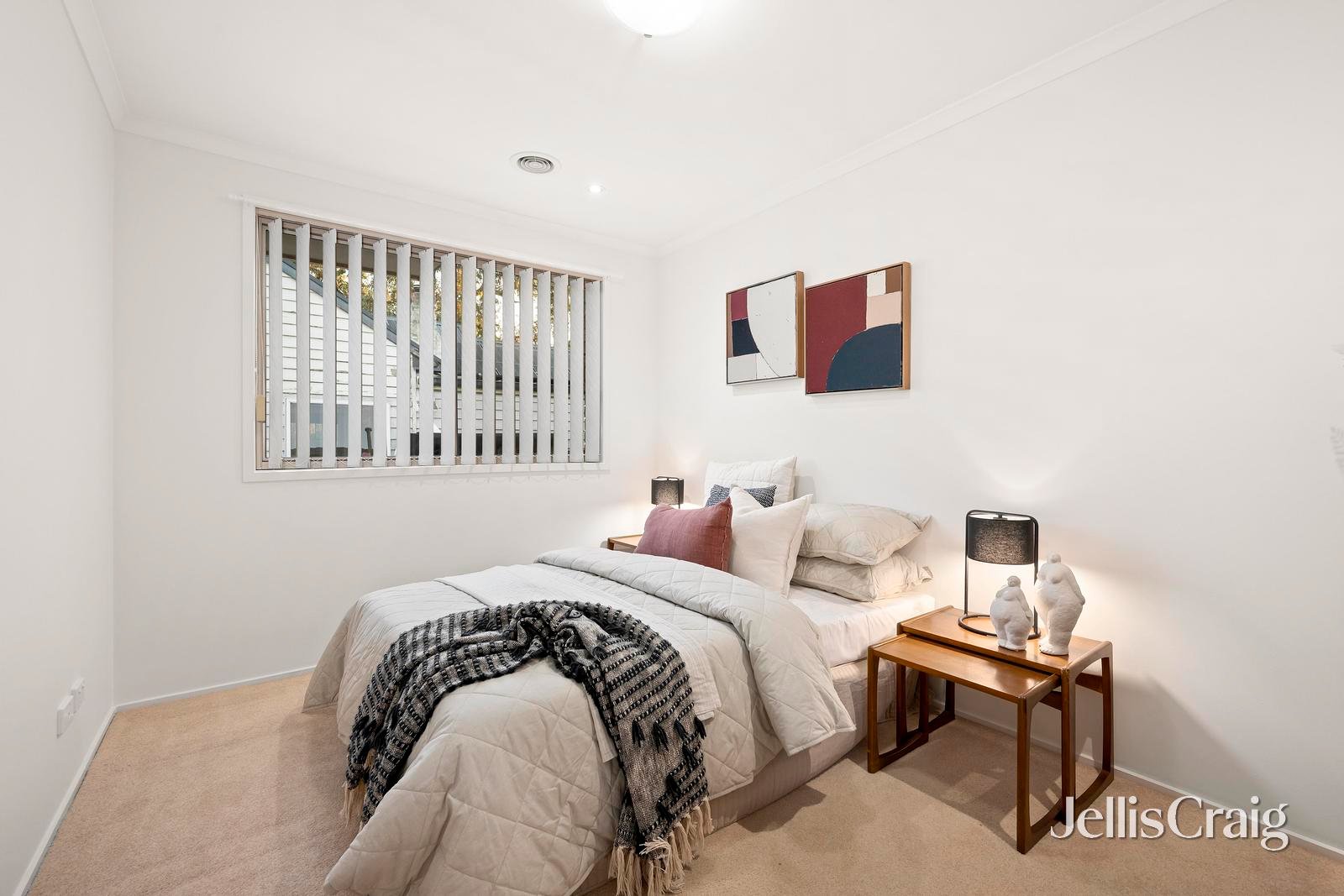 4 Ruskin Avenue, Croydon image 10