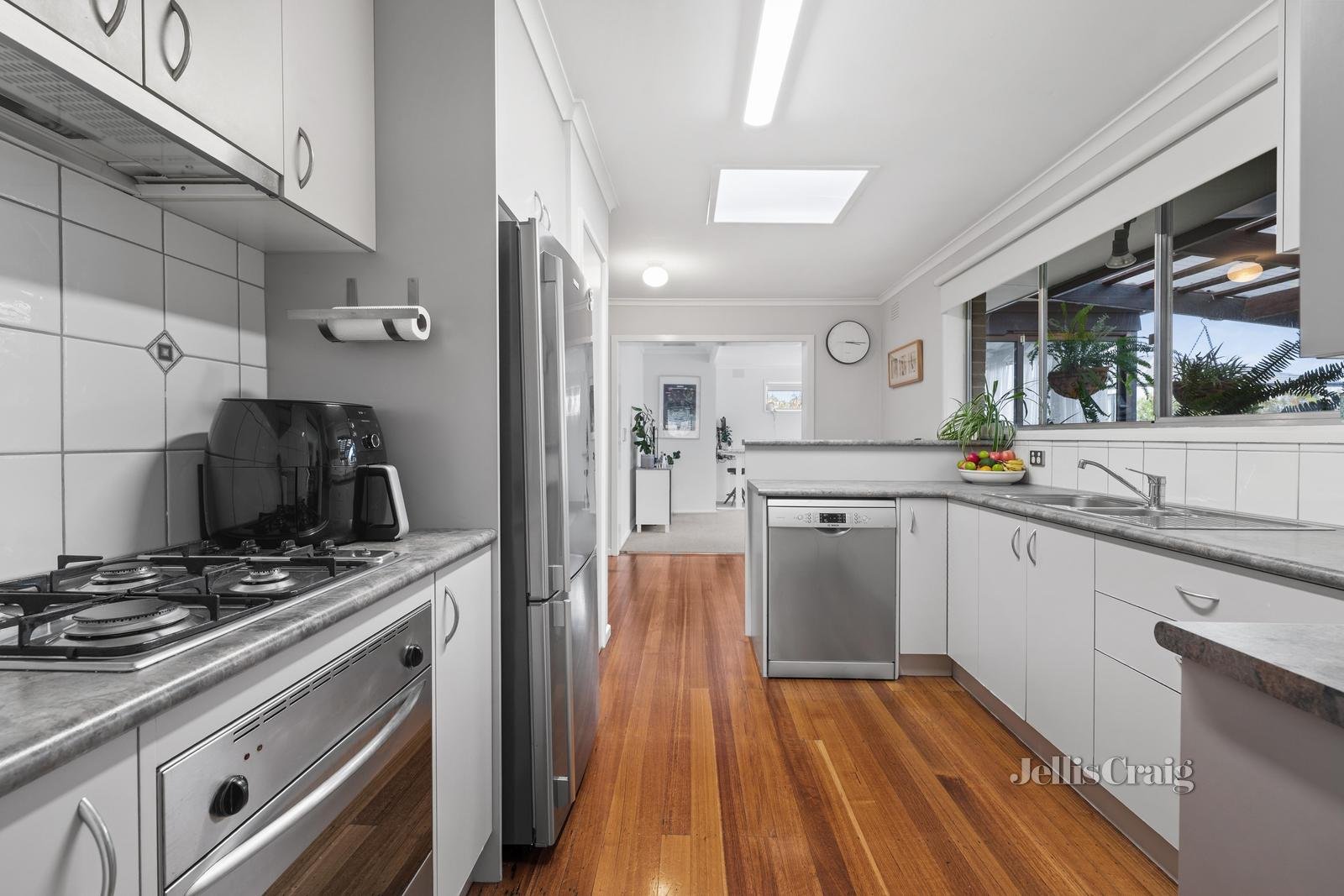 4 Rydal Place, Wheelers Hill image 3