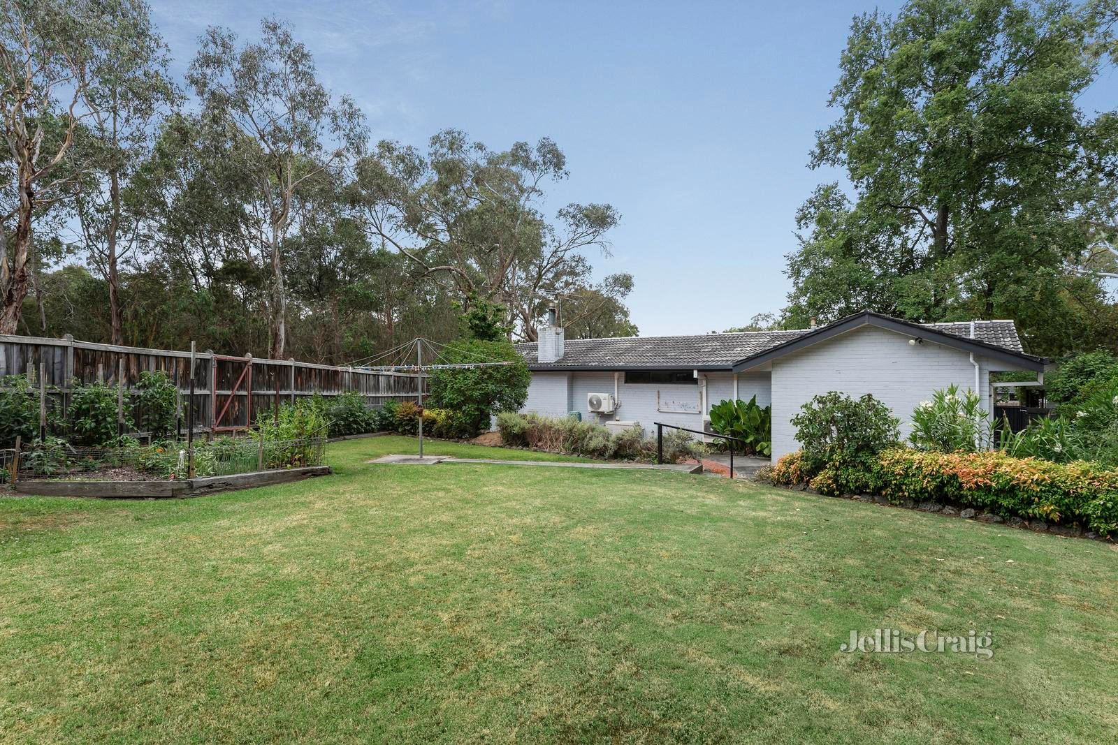 4 Sandra Court, Croydon image 15