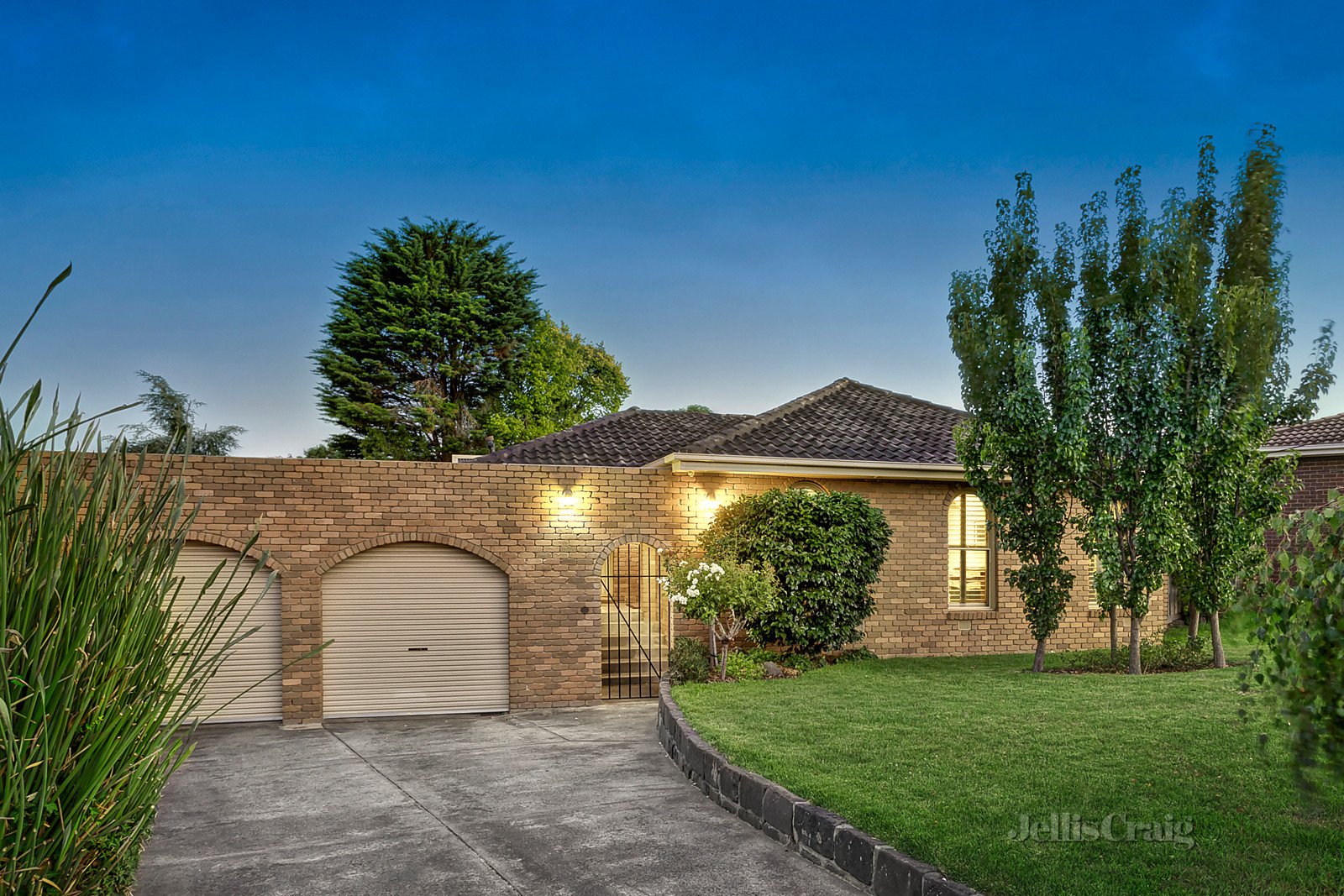 4 Scenic Rise, Doncaster image 1