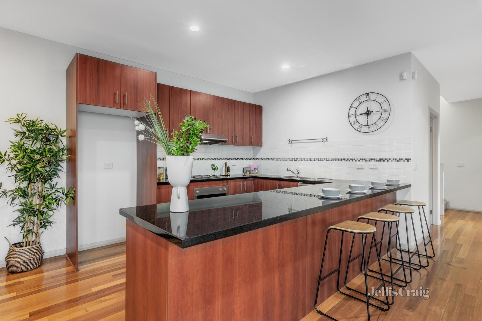 4 Sentinel Way, Doncaster image 3