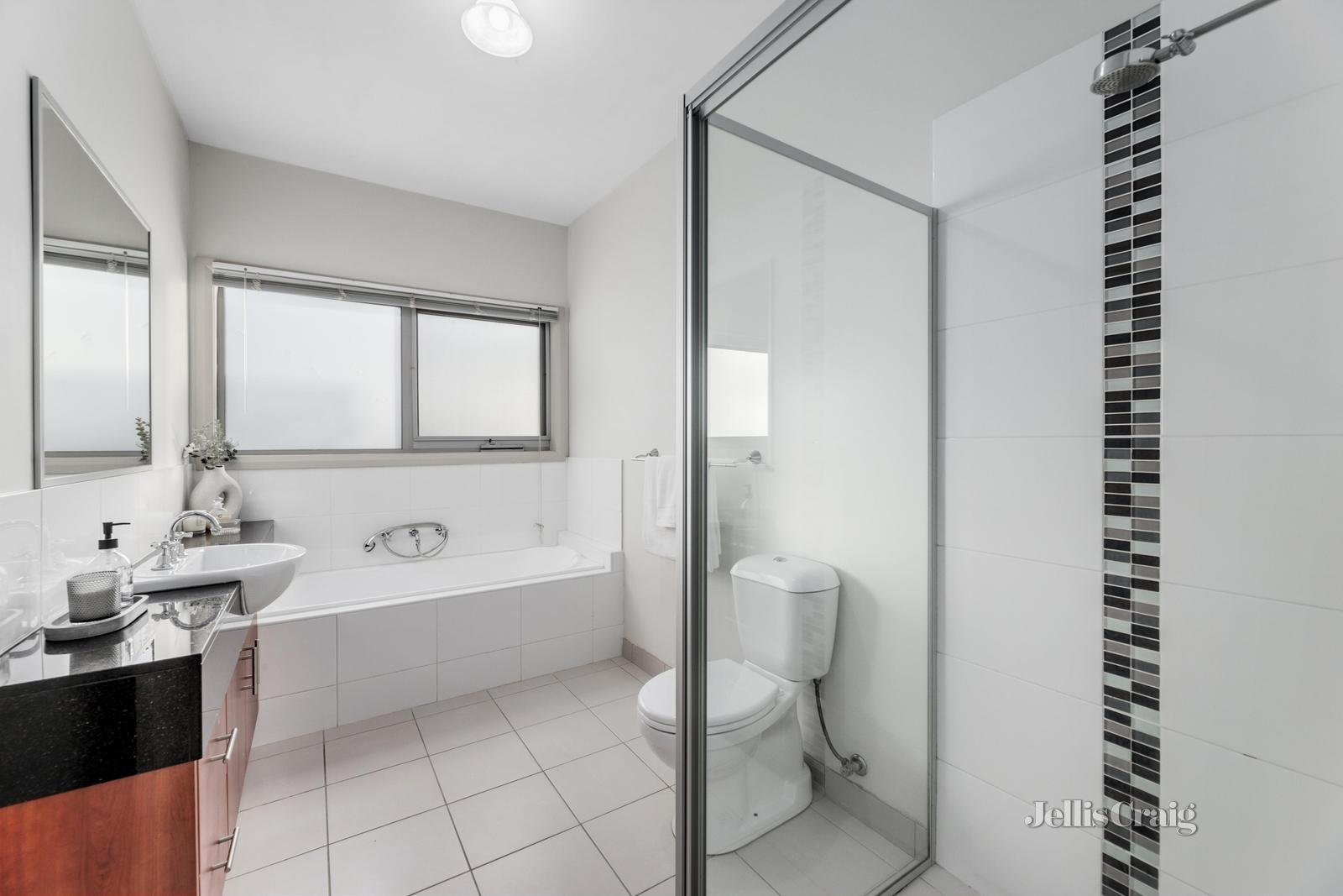 4 Sentinel Way, Doncaster image 9