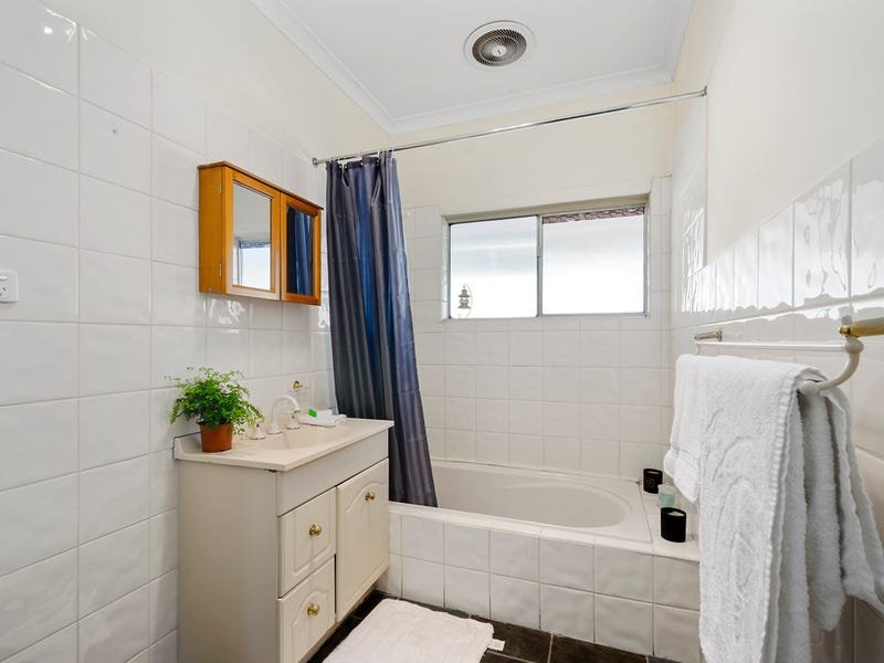 4 Seventh Avenue, Altona North image 7