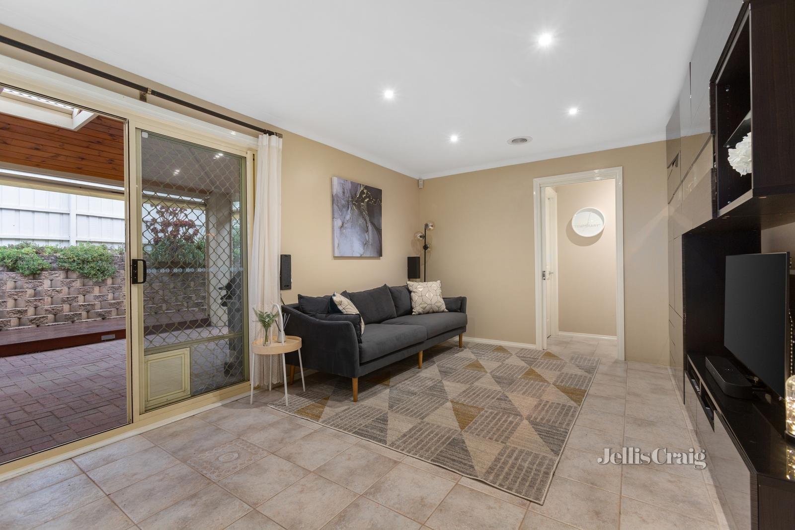 4 Silverwood Way, Glen&nbsp;Waverley image 4