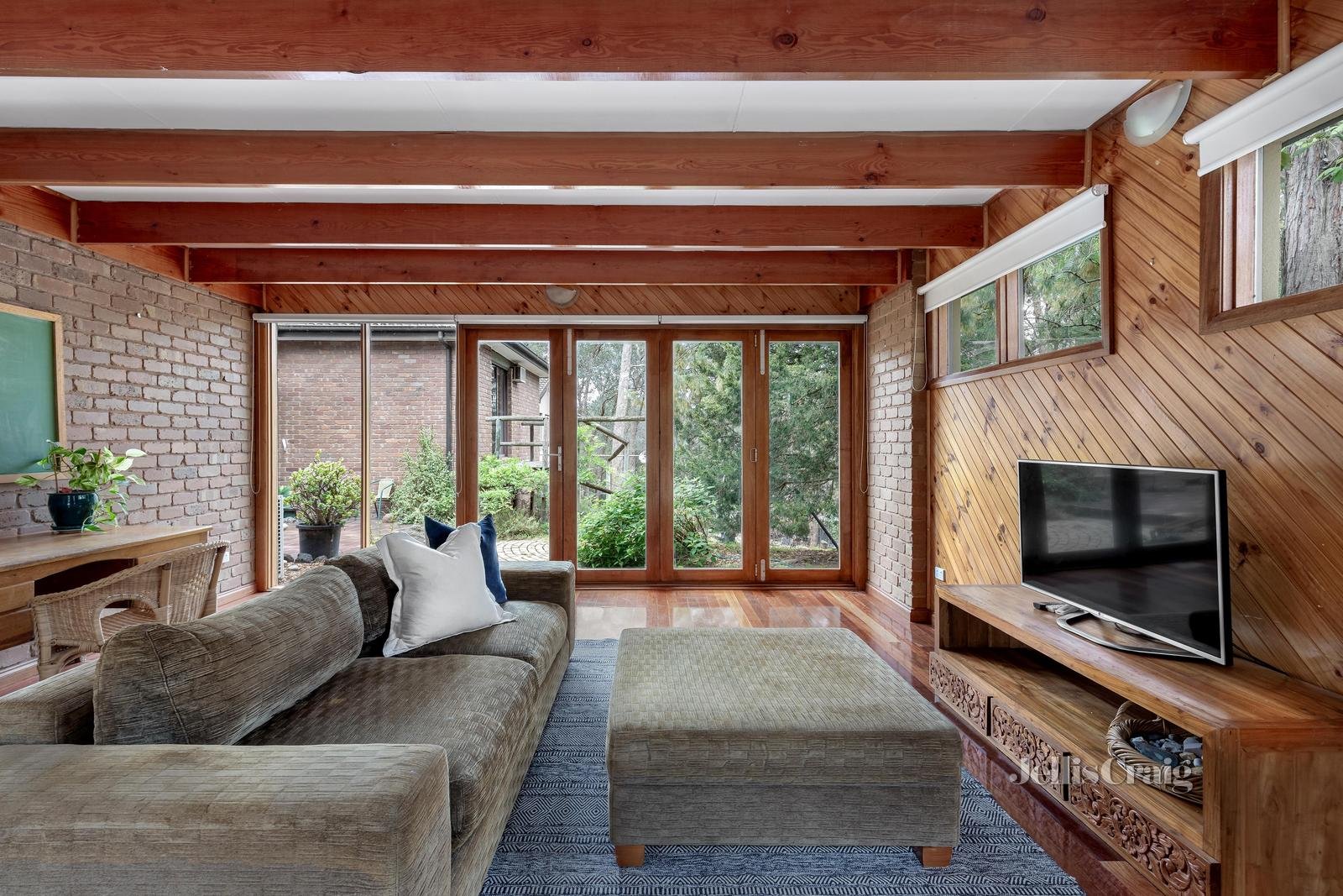 4 Sloans Road, North Warrandyte image 2
