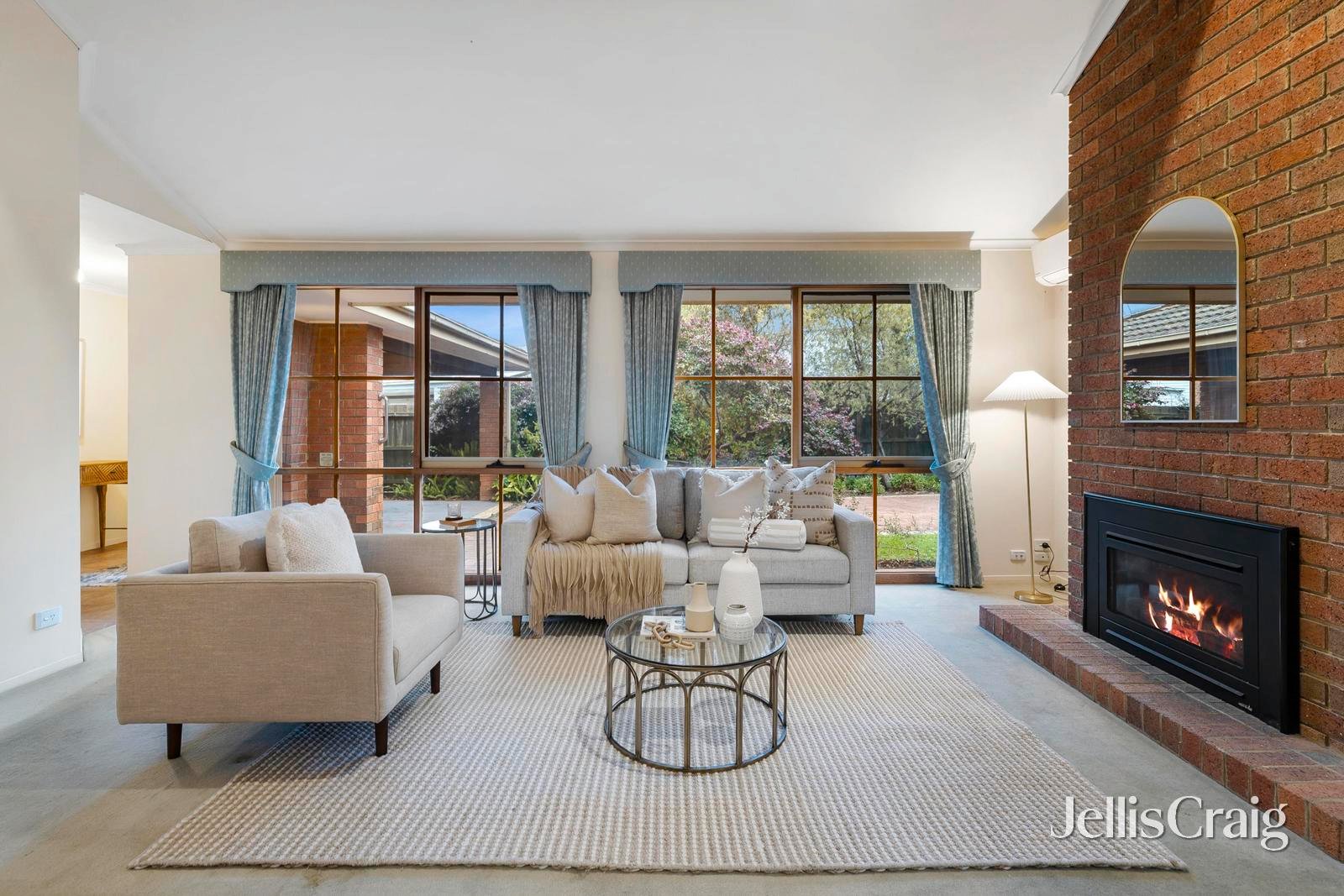 4 Sovereign Court, Mornington image 2