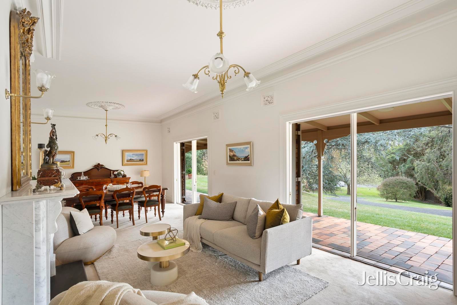 4 Sowter Court, Donvale image 4