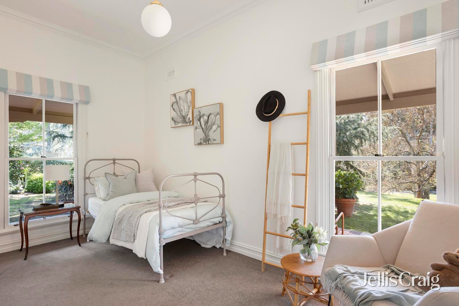 4 Sowter Court, Donvale image 12