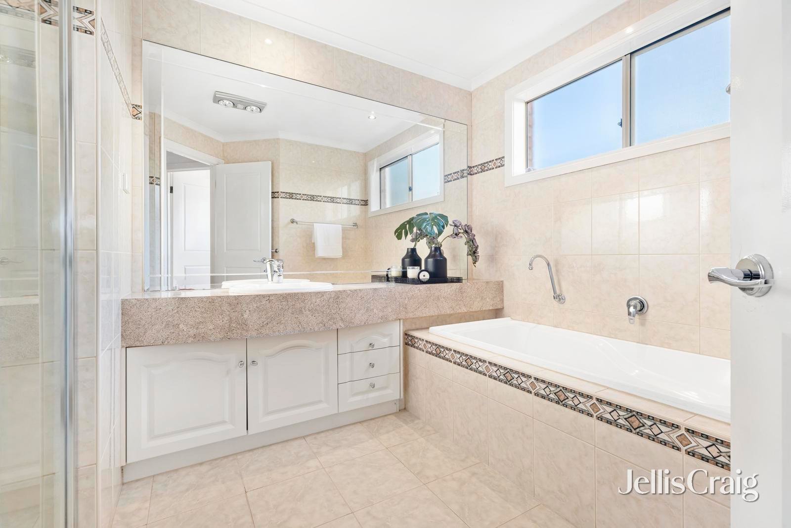 4 Spring Rise, Glen&nbsp;Waverley image 18