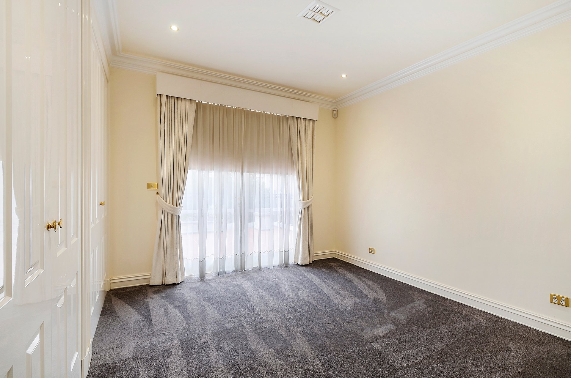 4 St James Park Drive BRIGHTON