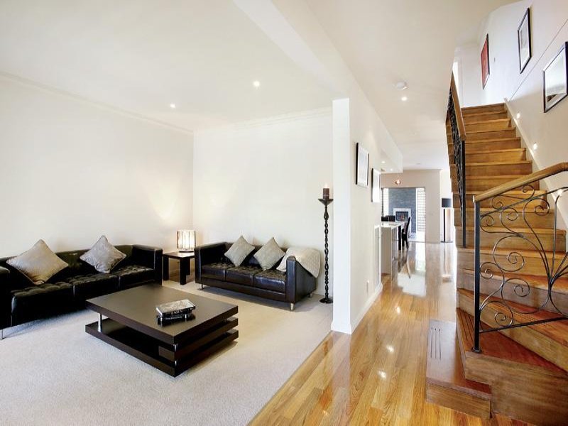 4 St Johns Avenue, Mont Albert image 2