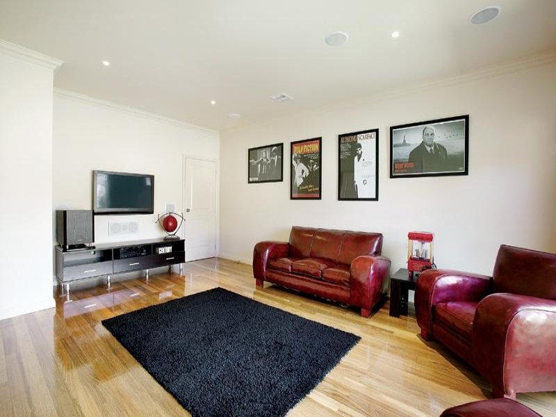 4 St Johns Avenue, Mont Albert image 5