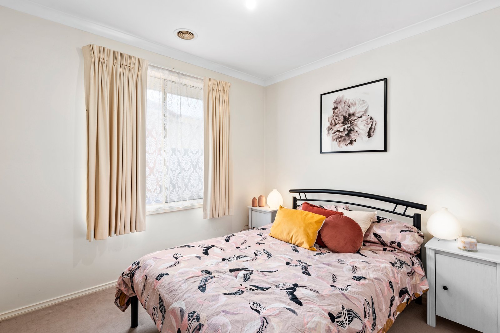 Property Gallery Thumbnail 9