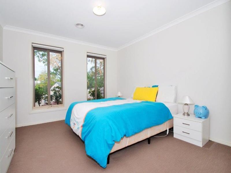 4 Summit Court, Mooroolbark image 7