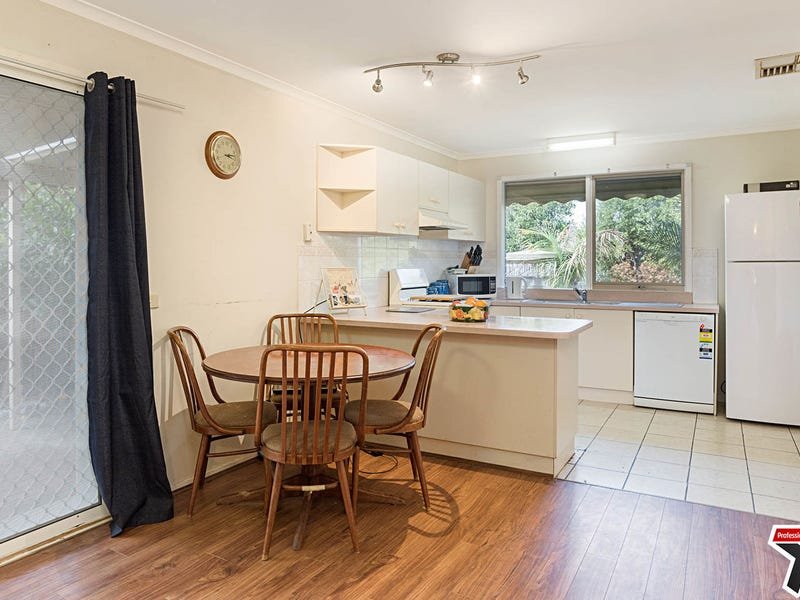 4 Sunnyridge Court, Chirnside Park image 5