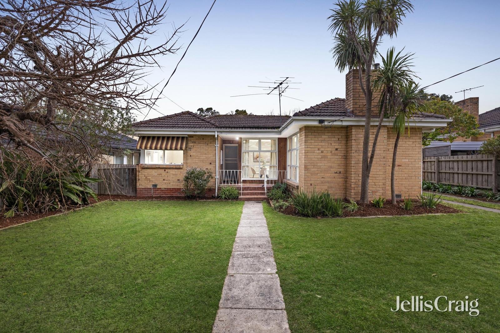4 Sylvan Court, Forest&nbsp;Hill image 1