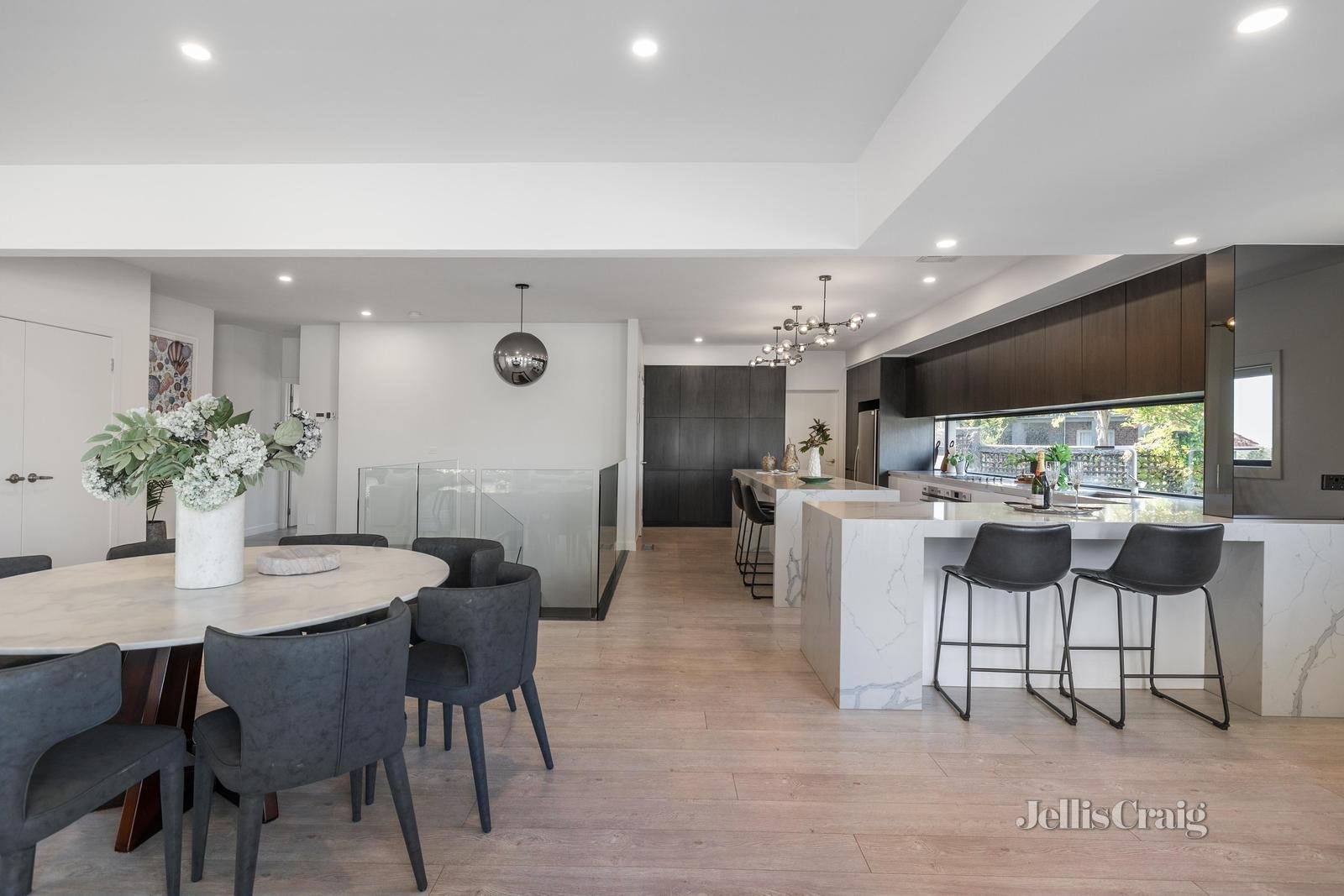 4 Sylvan Court, Kew image 4