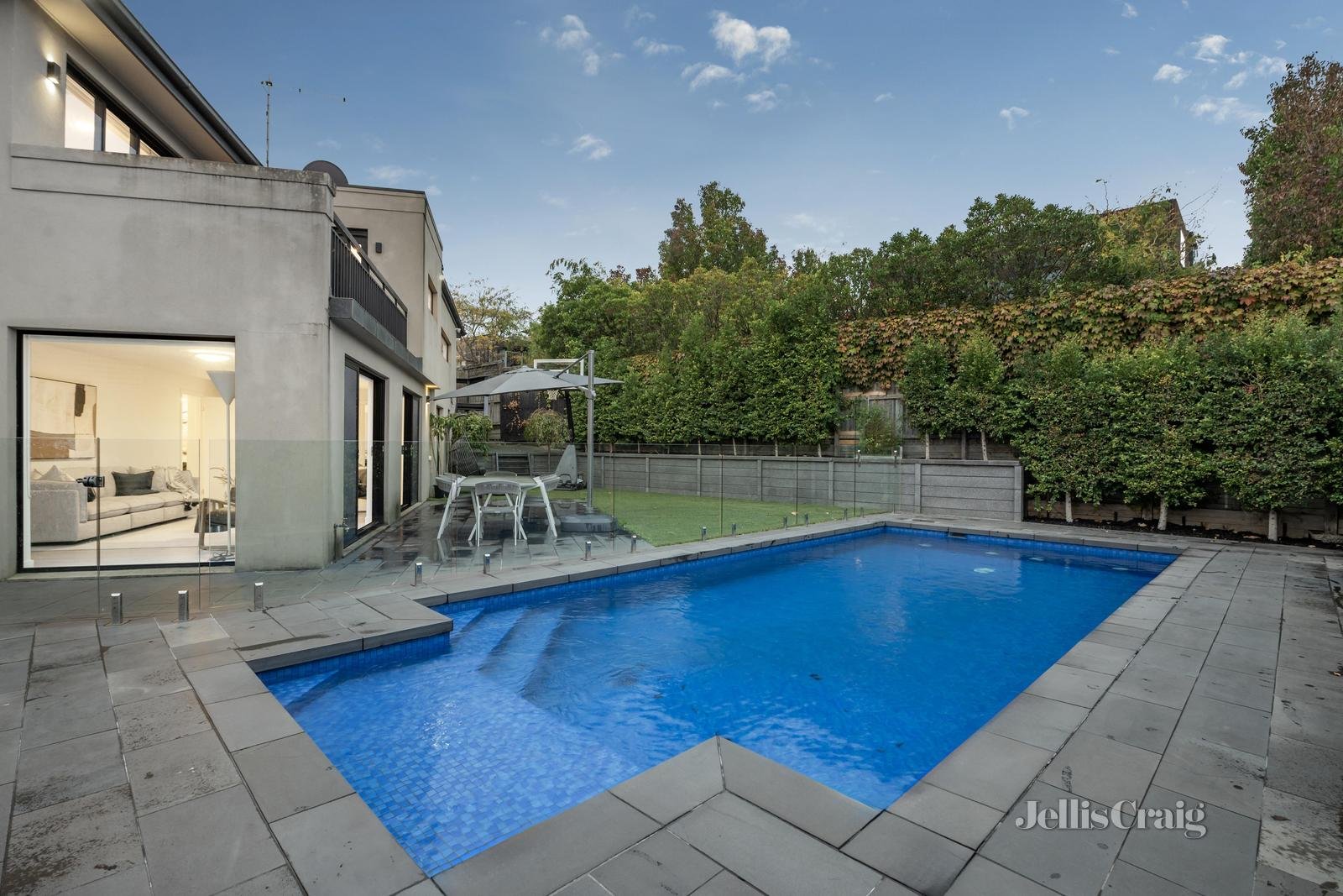 4 Sylvan Court, Kew image 18